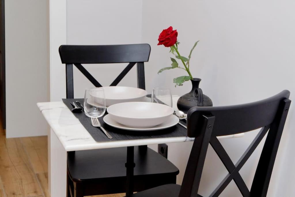 Ostiense Upsidedown Apartment Roma Ngoại thất bức ảnh
