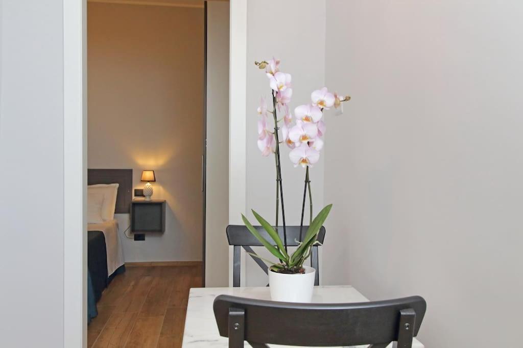 Ostiense Upsidedown Apartment Roma Ngoại thất bức ảnh