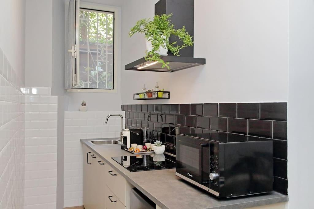 Ostiense Upsidedown Apartment Roma Ngoại thất bức ảnh