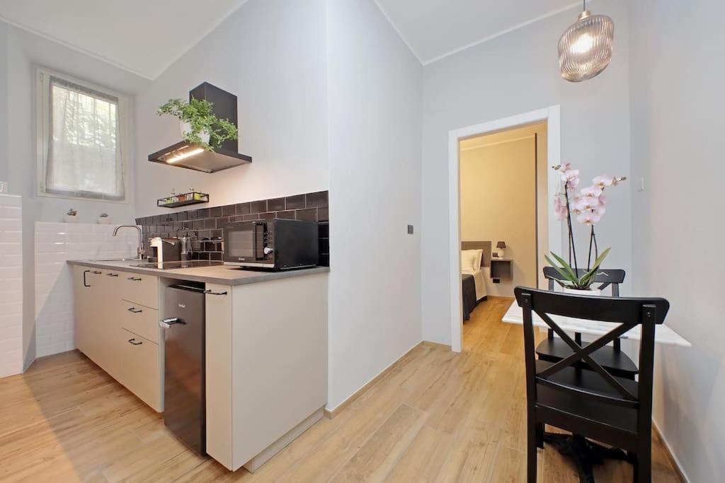 Ostiense Upsidedown Apartment Roma Ngoại thất bức ảnh